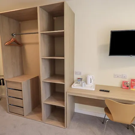 Jubilee Ground-floor Single Bedroom *