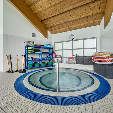 בית נופש Jubilee Ground-floor Single Bedroom *